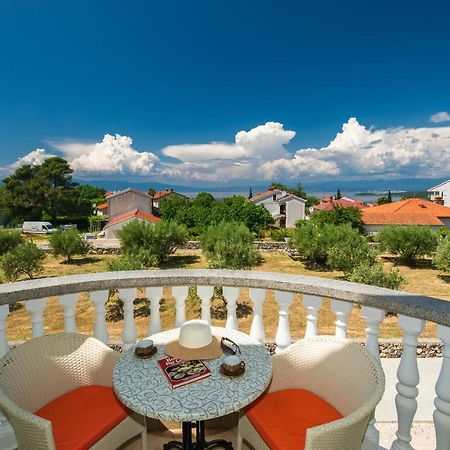 Vila Panorama By El-Pi Tours Malinska Buitenkant foto