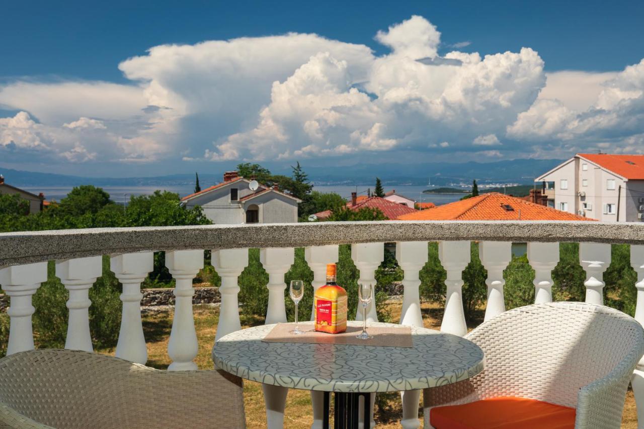 Vila Panorama By El-Pi Tours Malinska Buitenkant foto